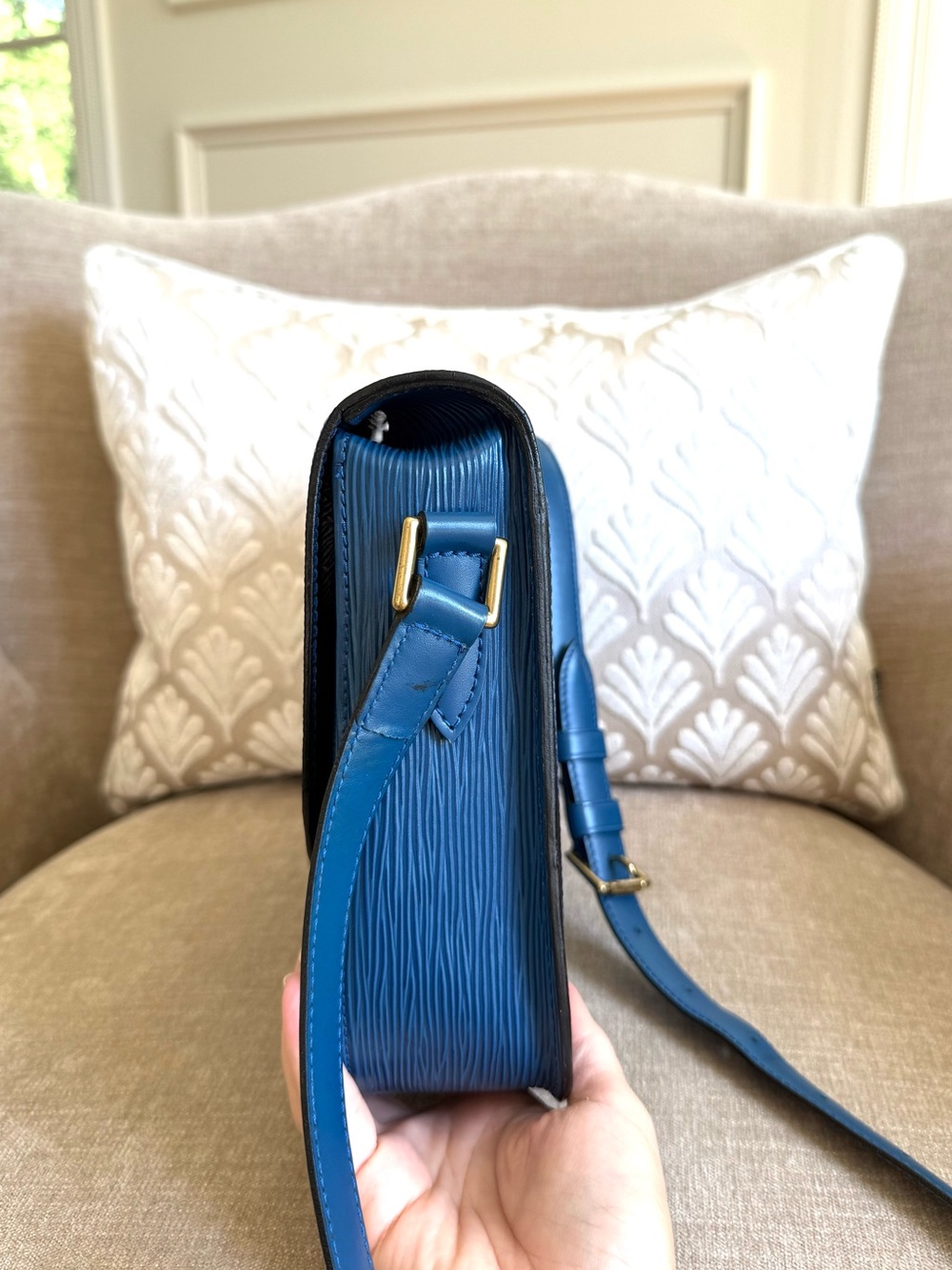 Authentic Louis Vuitton Saint Cloud GM shoulder bag blue Epi leather M51242 LV - Picture 8 of 16